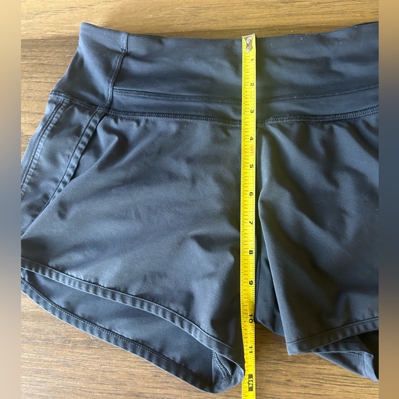Lululemon Run Times Short *4-way Stretch 4" Black Size 4 - Picture 9 of 11